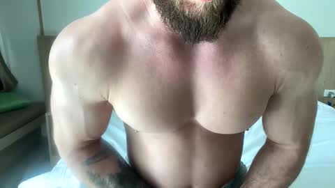 Snapshot of muscularjuggler chatting on 26, 4, 2026 muscularjuggler online show from 26, 4, 2026