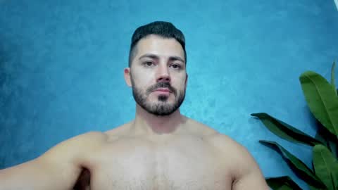 muscularmaster onlyfans online show from 23, 1, 2025