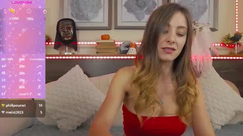 Luna  online show from 1, 11, 2025