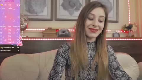 Luna  online show from 25, 11, 2025