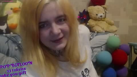 Snapshot of mustardgirl chatting on 23, 4, 2026 ZZ TOP online show from 23, 4, 2026