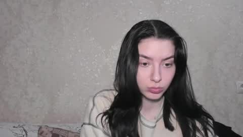 Snapshot of muuur_love chatting on 25, 4, 2026 cute couple online show from 25, 4, 2026