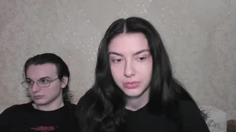 Snapshot of muuur_love chatting on 27, 4, 2026 cute couple online show from 27, 4, 2026