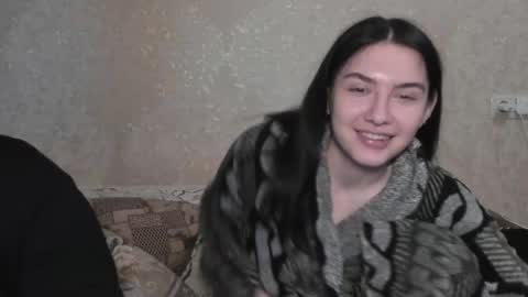 Snapshot of muuur_love chatting on 15, 5, 2026 cute couple online show from 15, 5, 2026