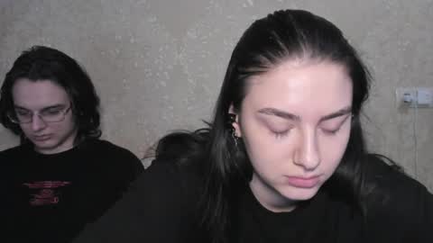 Snapshot of muuur_love chatting on 17, 5, 2026 cute couple online show from 17, 5, 2026