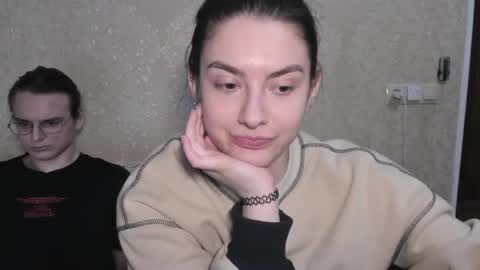 Snapshot of muuur_love chatting on 31, 5, 2026 cute couple online show from 31, 5, 2026