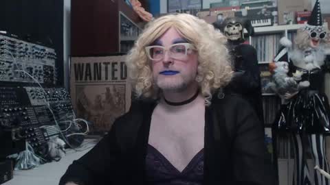 Muziknerd online show from 11, 12, 2024