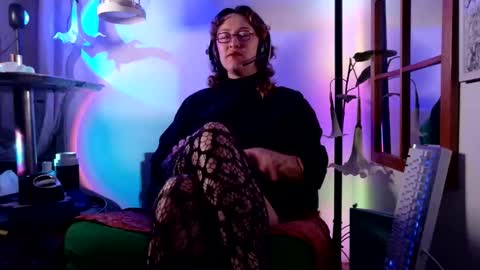 Mx. Anouk Divine online show from 28, 5, 2026