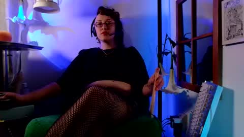 Mx. Anouk Divine online show from 1, 6, 2026