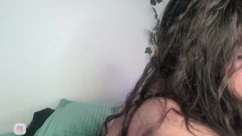 Snapshot of mxsshoney chatting on 16, 12, 2024 Sara IG online show from 16, 12, 2024