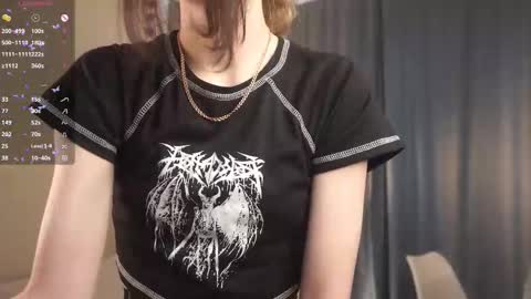 Snapshot of my_little_molly chatting on 16, 10, 2025 Molly online show from 16, 10, 2025