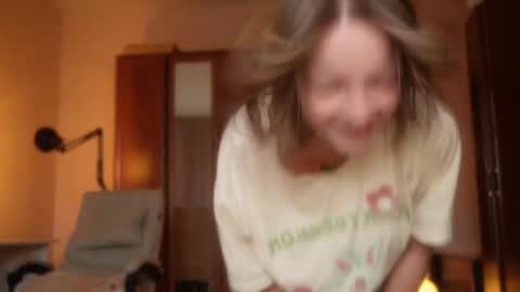 Snapshot of my_mia_ chatting on 10, 10, 2025 MIA I will be here Monday Wednesday Thursday Saturday online show from 10, 10, 2025