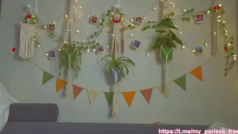 Snapshot of my_parisss chatting on 31, 10, 2025  PARIS   online show from 31, 10, 2025