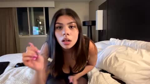 Snapshot of mycreamydreams chatting on 27, 1, 2025 mycreamydreams online show from 27, 1, 2025