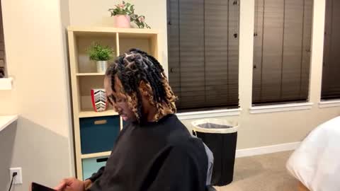 Snapshot of mycreamydreams chatting on 13, 2, 2025 mycreamydreams online show from 13, 2, 2025