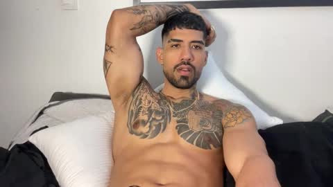 Snapshot of myke_esthetic chatting on 8, 9, 2025 Myke esthetic online show from 8, 9, 2025