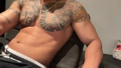 Snapshot of myke_esthetic chatting on 17, 10, 2025 Myke esthetic online show from 17, 10, 2025