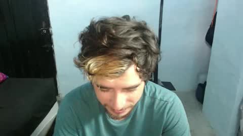 Snapshot of myke_xxx chatting on 3, 12, 2024 mike online show from 3, 12, 2024