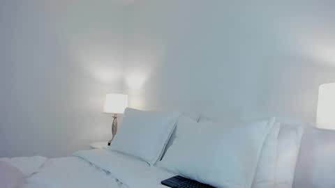 Snapshot of mylerosex chatting on 14, 10, 2025 Myle online show from 14, 10, 2025