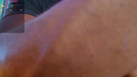 Mylo Wallace  online show from 24, 11, 2025