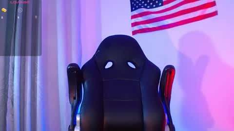 Mylo Wallace  online show from 27, 11, 2025