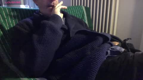 Bi sexy guy lovense hush is on private is open or password show tip if you like. online show from 10, 3, 2025