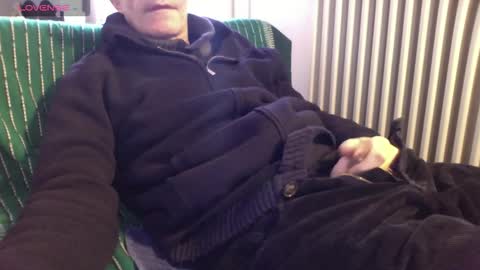 Bi sexy guy lovense hush is on private is open or password show tip if you like. online show from 22, 3, 2026