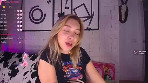 mynameisnikki_ online show from 6, 10, 2025