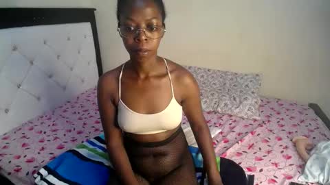 Snapshot of mynameiswet chatting on 26, 5, 2026 mynameiswet online show from 26, 5, 2026