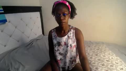 Snapshot of mynameiswet chatting on 2, 6, 2026 mynameiswet online show from 2, 6, 2026