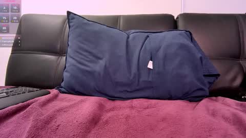 Mystery Nymph Milf online show from 28, 10, 2025