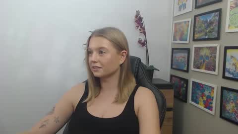 Erica online show from 6, 11, 2025