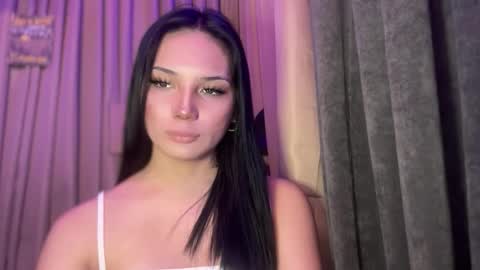 UR GIRL NEXTDOOR online show from 17, 4, 2026