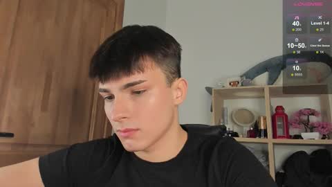 Evan Brown online show from 26, 11, 2025