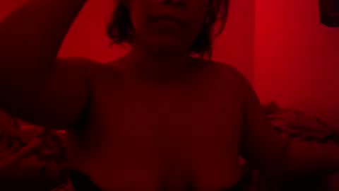 Snapshot of mystic_mika chatting on 4, 1, 2025 Mika online show from 4, 1, 2025