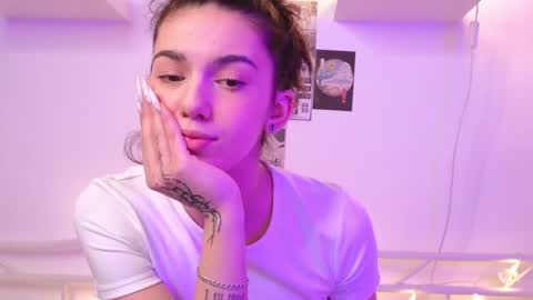 Snapshot of mystica_ chatting on 10, 1, 2025 MILLI online show from 10, 1, 2025