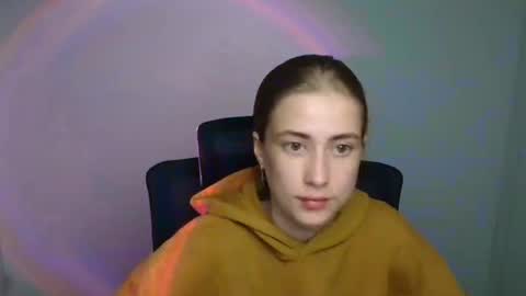 Snapshot of mysticemeli chatting on 16, 9, 2025 Emelie online show from 16, 9, 2025