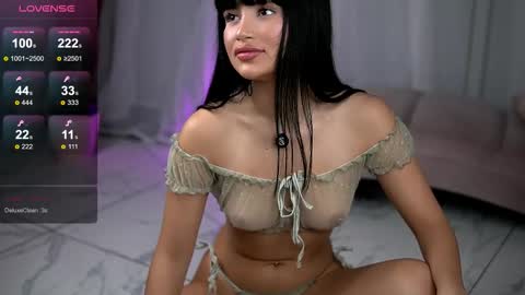 Snapshot of mysticlayla chatting on 5, 11, 2025 mysticlayla online show from 5, 11, 2025