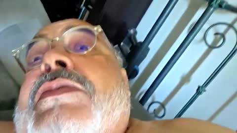 Sweet69 online show from 29, 4, 2026