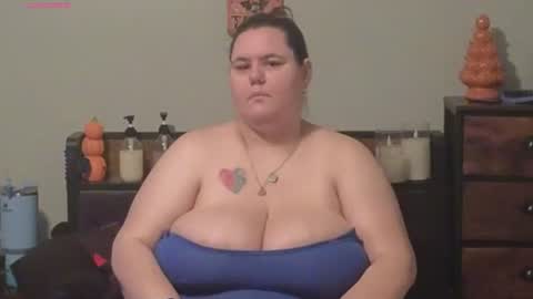 Snapshot of mzjuicybootay2169 chatting on 14, 10, 2025 Mzjuicybootay online show from 14, 10, 2025