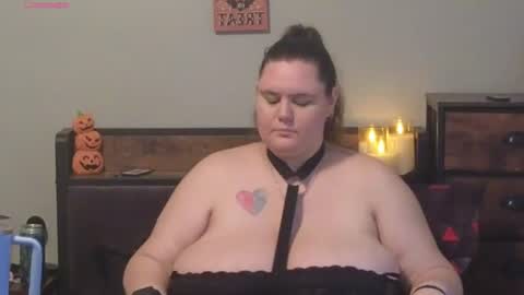 Snapshot of mzjuicybootay2169 chatting on 31, 10, 2025 Mzjuicybootay online show from 31, 10, 2025