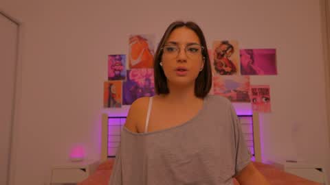 Snapshot of naalani chatting on 2, 12, 2024 Naalani online show from 2, 12, 2024