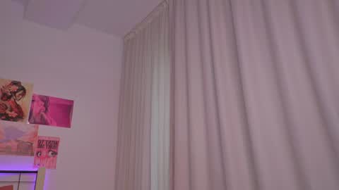 Snapshot of naalani chatting on 22, 12, 2024 Naalani online show from 22, 12, 2024