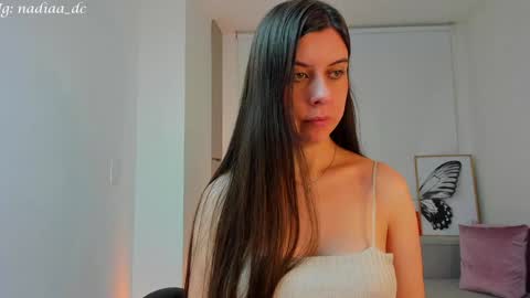 Nadia  INST Nadiaa dc online show from 4, 1, 2025