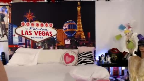 Snapshot of nadia_vixen chatting on 16, 6, 2026 Nadia Vixen online show from 16, 6, 2026
