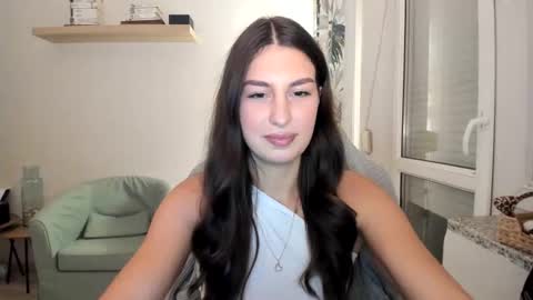 Nadiaaa006 online show from 27, 10, 2025