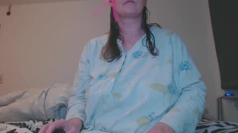 Nadine online show from 22, 12, 2024