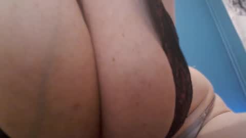 nadinnnea online show from 17, 3, 2026