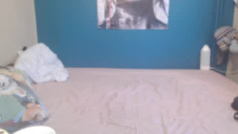 nadinnnea online show from 2, 4, 2026