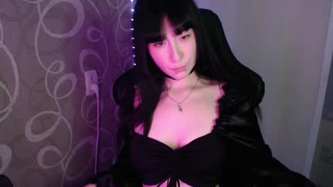 Snapshot of naemiblush chatting on 11, 9, 2025 Naemi online show from 11, 9, 2025